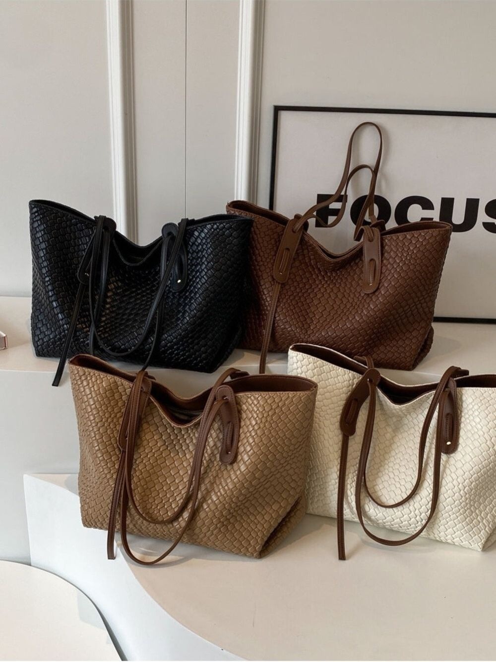 Beach Vacation Bundle!! Tote & Crossbody Pouch - Picture 12 of 13